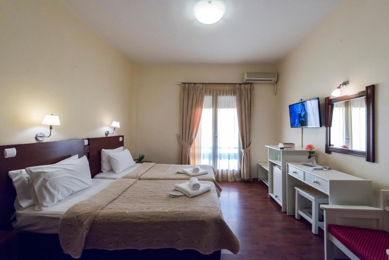 Akroyali Hotel & Villas Mési エクステリア 写真