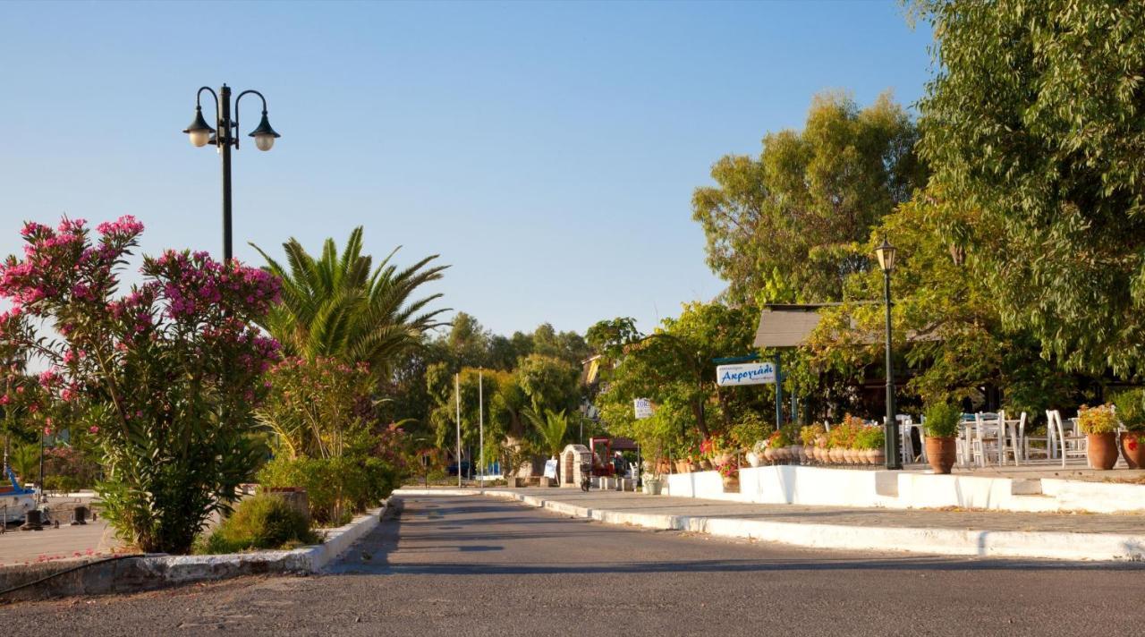Akroyali Hotel & Villas Mési エクステリア 写真